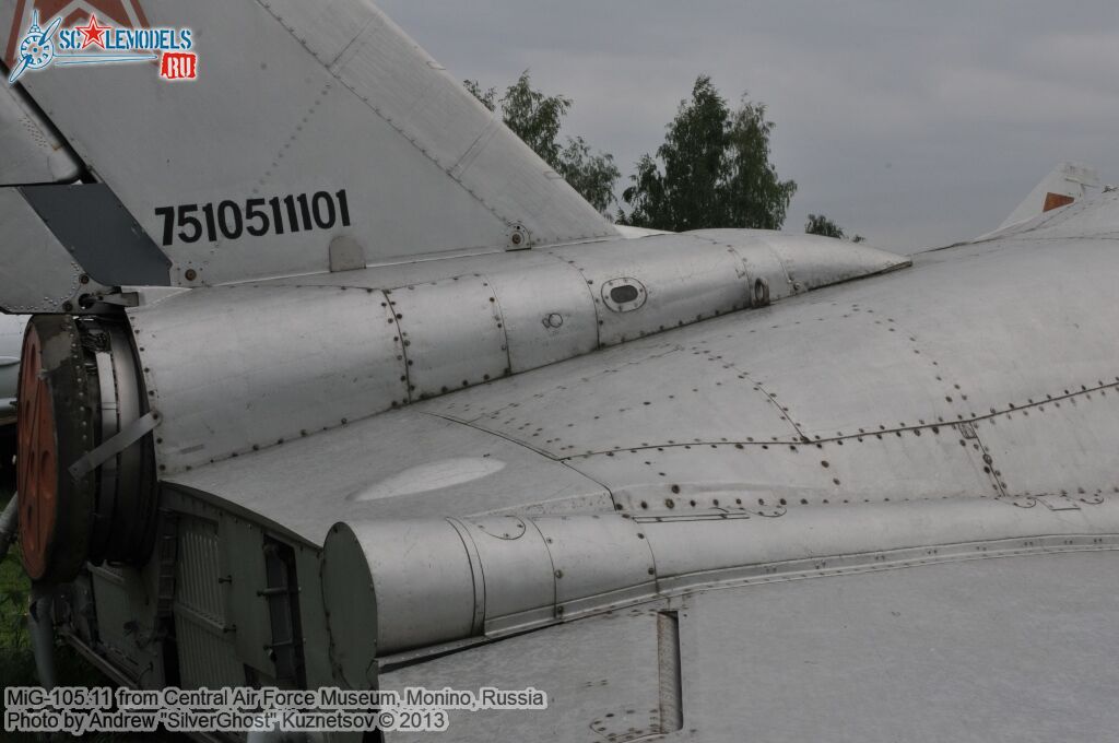 MiG-105_0287.jpg