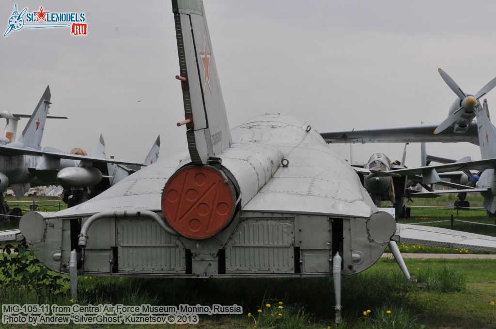 MiG-105_0293.jpg