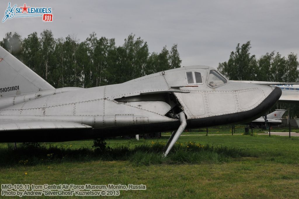 MiG-105_0296.jpg