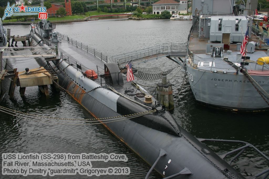 USS_Lionfish_SS-298_0000.jpg