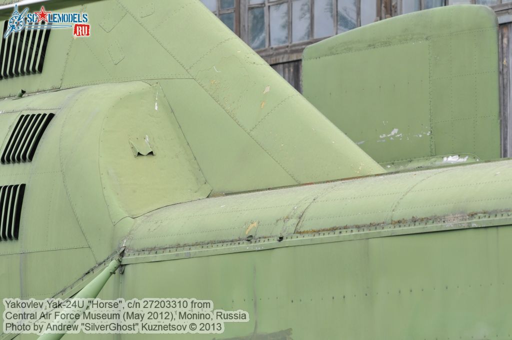 Yak-24_Horse_0041.jpg