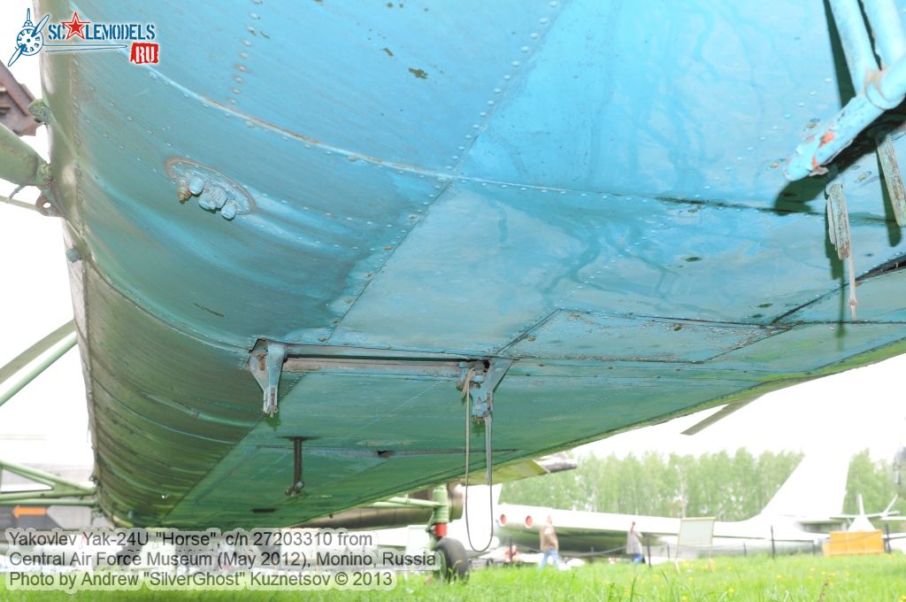 Yak-24_Horse_0419.jpg