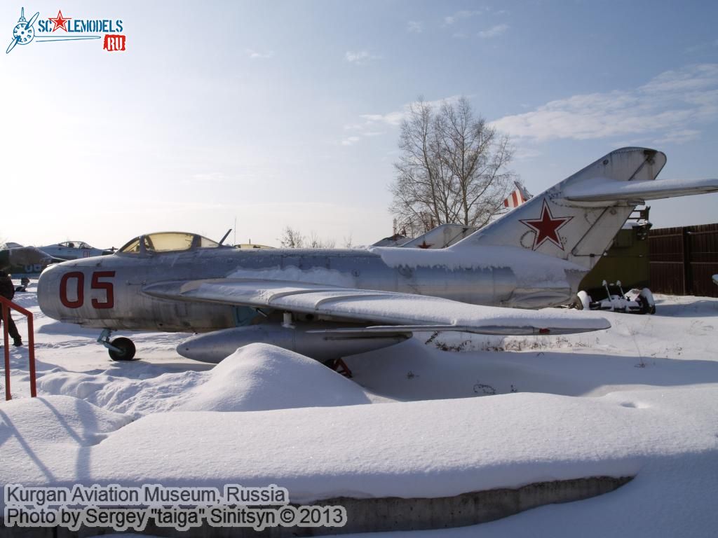 Kurgan_aviation_museum_0002.jpg