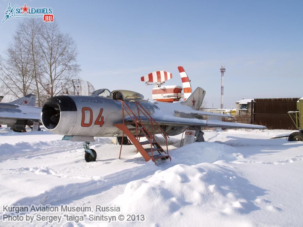 Kurgan_aviation_museum_0012.jpg