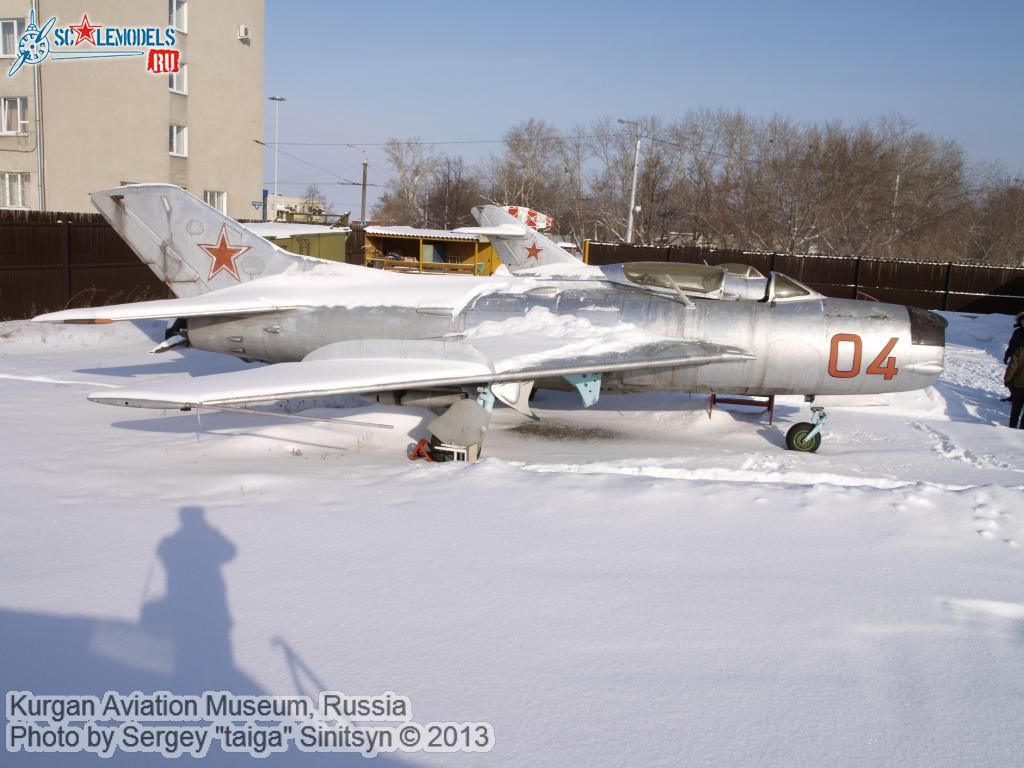Kurgan_aviation_museum_0021.jpg