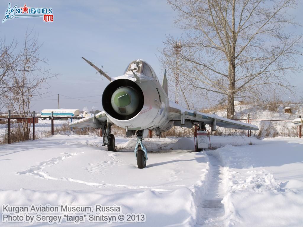 Kurgan_aviation_museum_0044.jpg