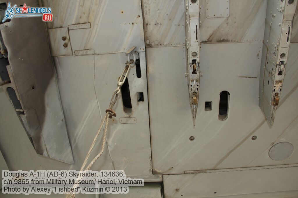 A-1H_Skyraider_0038.jpg