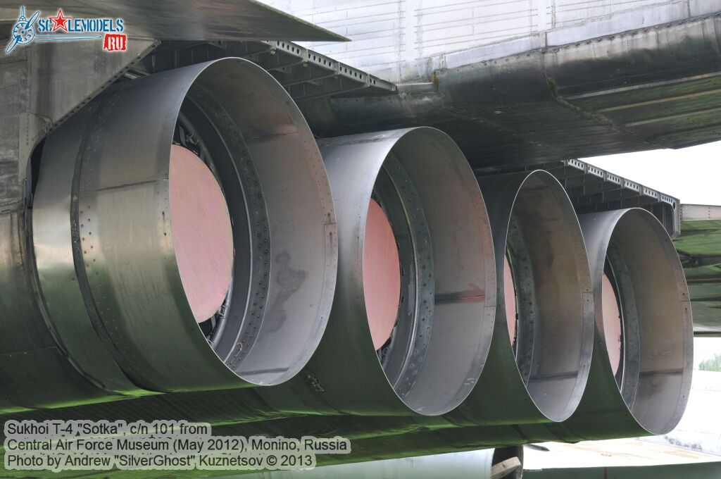 Sukhoi_T-4_0035.jpg