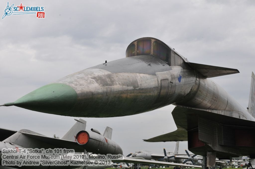 Sukhoi_T-4_0141.jpg