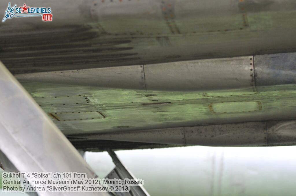 Sukhoi_T-4_0410.jpg