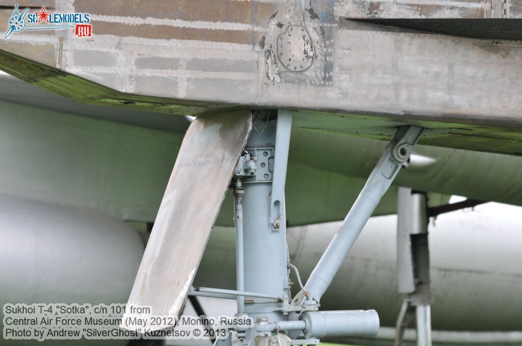 Sukhoi_T-4_0481.jpg