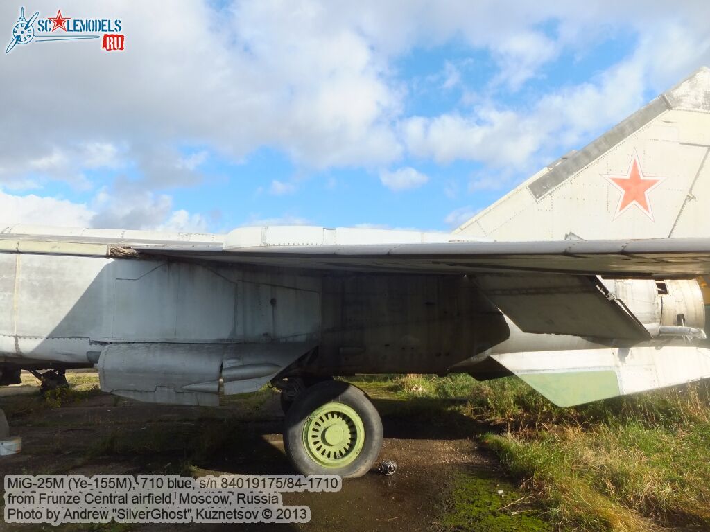 MiG-25M_0003.jpg