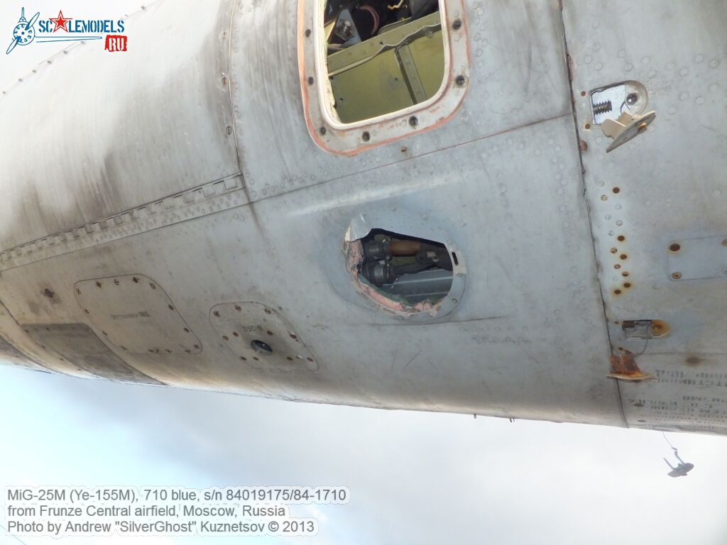 MiG-25M_0044.jpg
