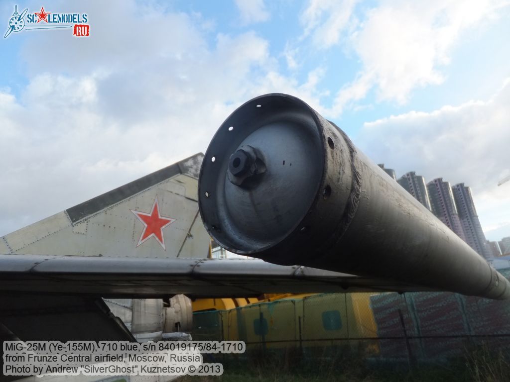 MiG-25M_0321.jpg