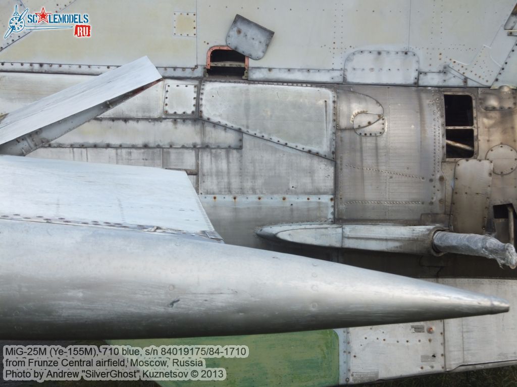 MiG-25M_0338.jpg