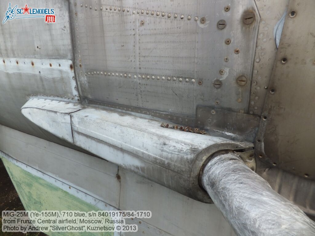 MiG-25M_0375.jpg