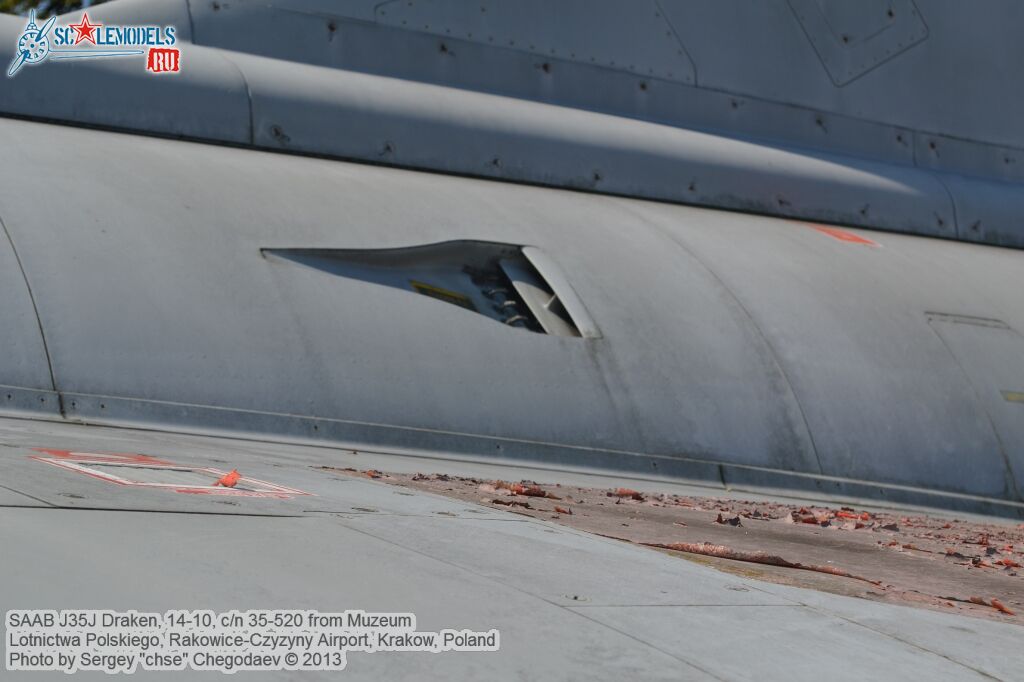 SAAB_J35J_Draken_0028.jpg