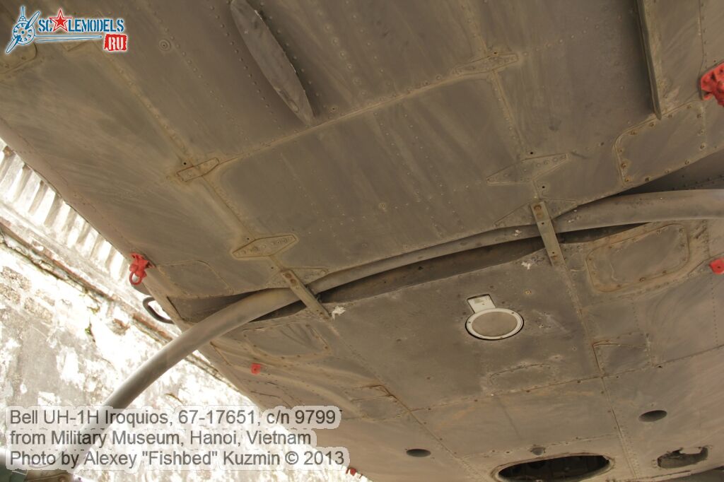UH-1H_Iroquois_0034.jpg