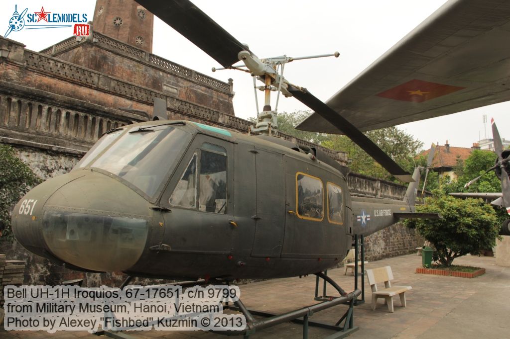 UH-1H_Iroquois_0035.jpg