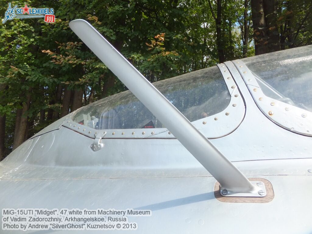 MiG-15UTI_0021.jpg