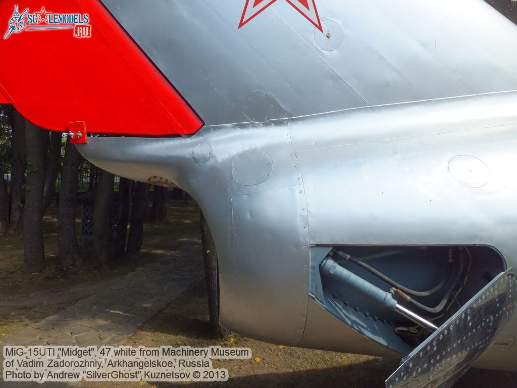 MiG-15UTI_0106.jpg