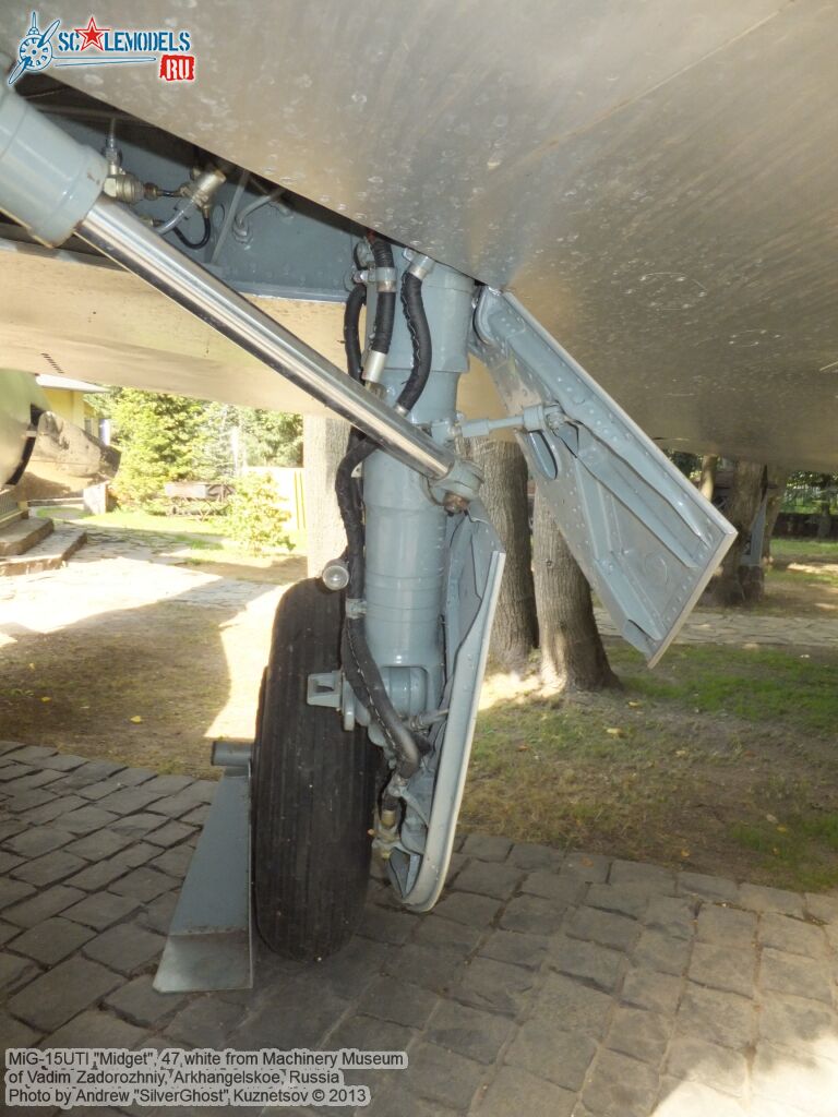 MiG-15UTI_0209.jpg