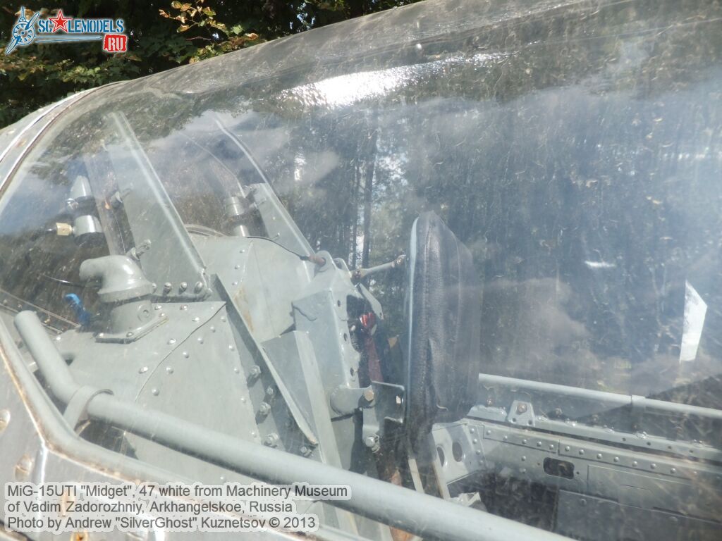 MiG-15UTI_0256.jpg