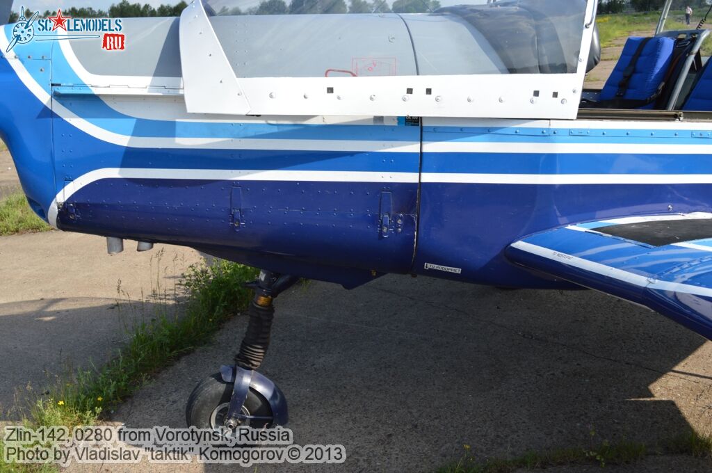 Zlin-142_0047.jpg