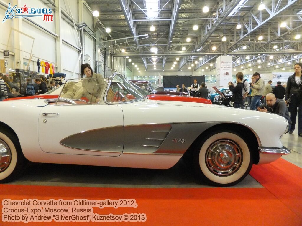 Chevrolet_Corvette_0102.jpg