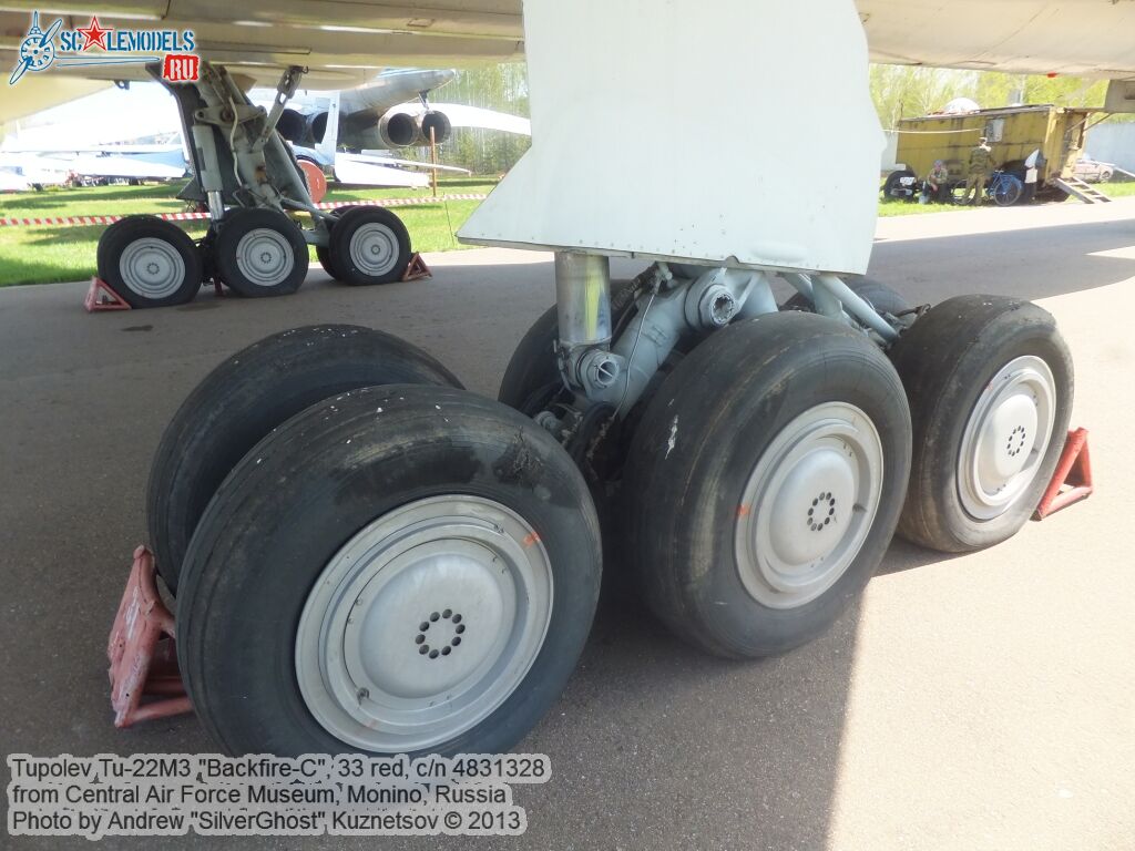 Tu-22M3_Backfire-C_0123.jpg