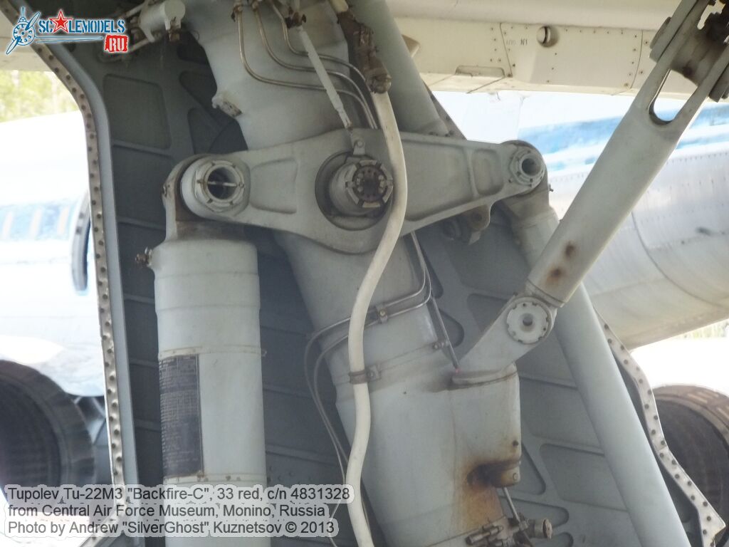 Tu-22M3_Backfire-C_0221.jpg