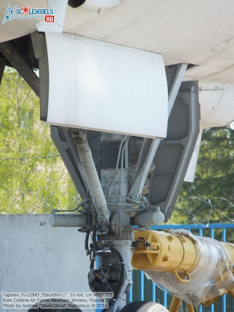 Tu-22M3_Backfire-C_0225.jpg