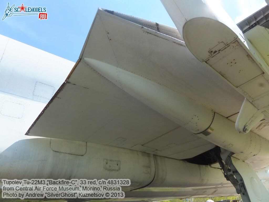 Tu-22M3_Backfire-C_0243.jpg