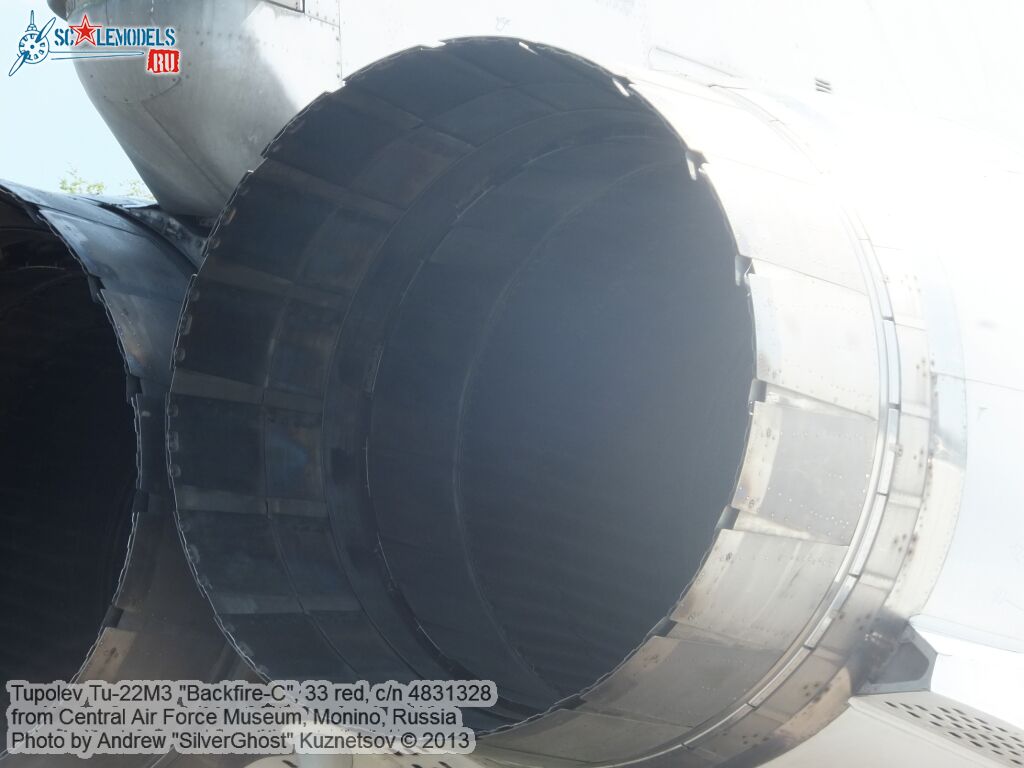 Tu-22M3_Backfire-C_0415.jpg