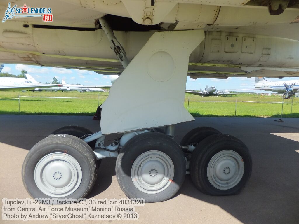 Tu-22M3_Backfire-C_0516.jpg