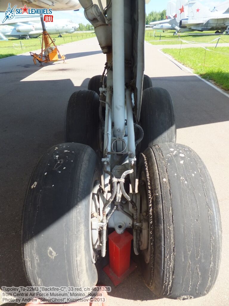 Tu-22M3_Backfire-C_0535.jpg