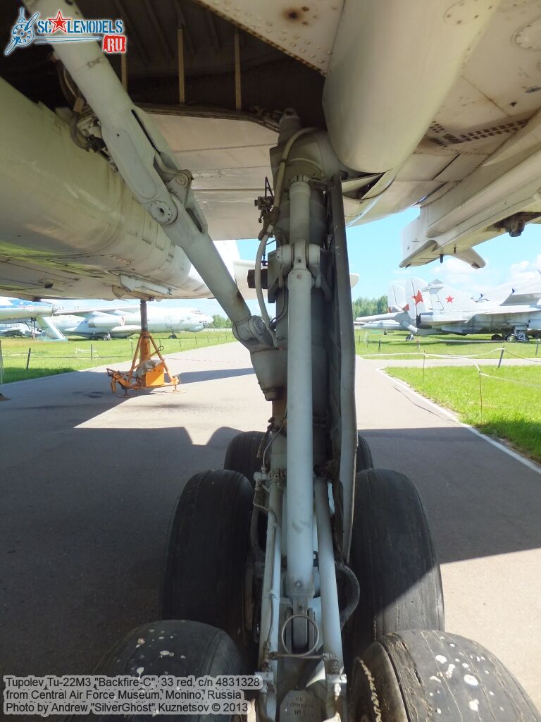 Tu-22M3_Backfire-C_0536.jpg