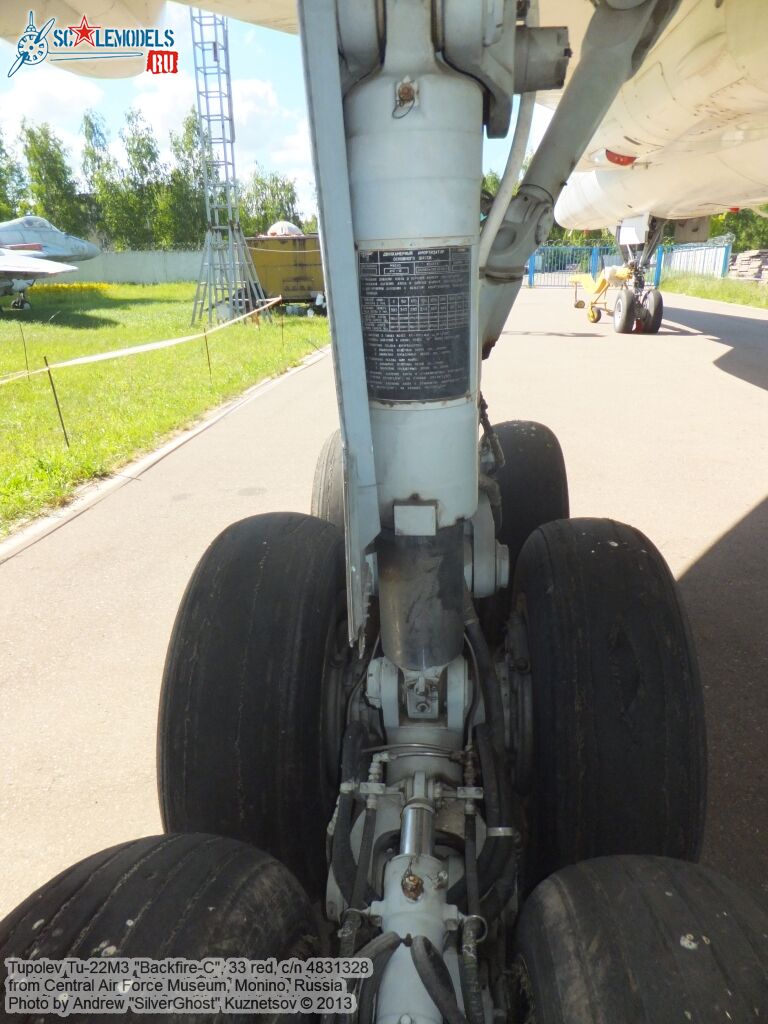 Tu-22M3_Backfire-C_0559.jpg