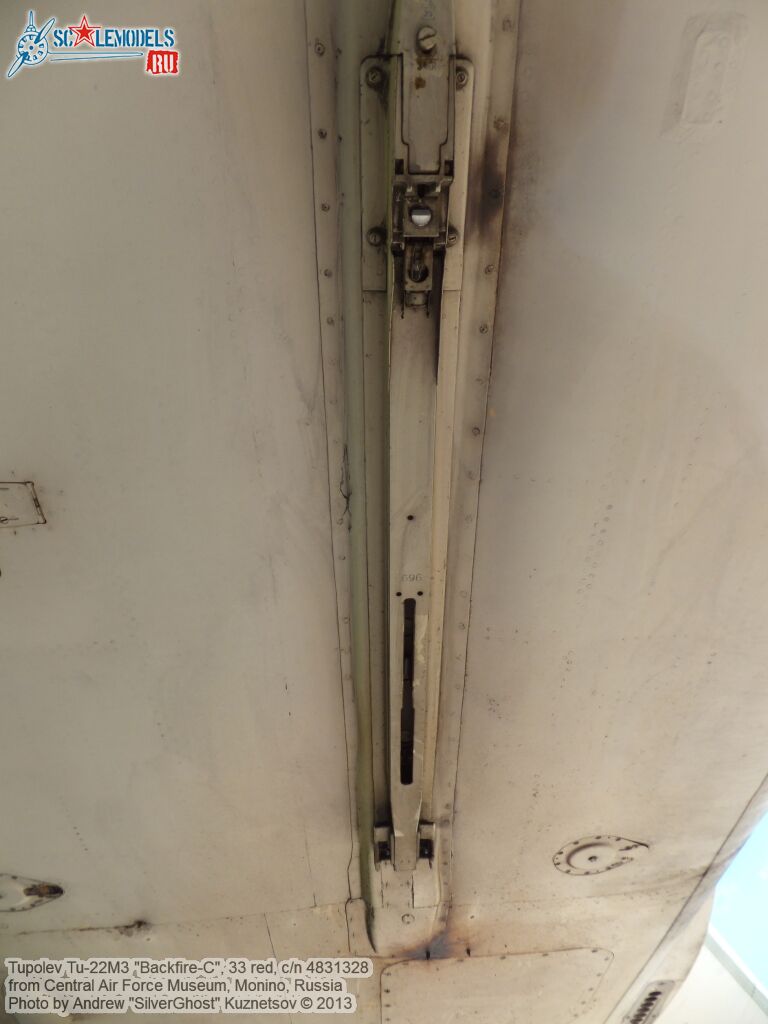 Tu-22M3_Backfire-C_0686.jpg