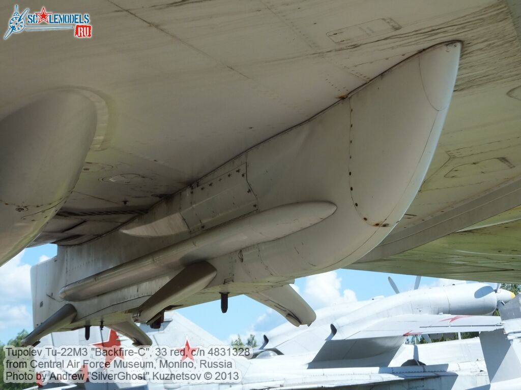 Tu-22M3_Backfire-C_0745.jpg