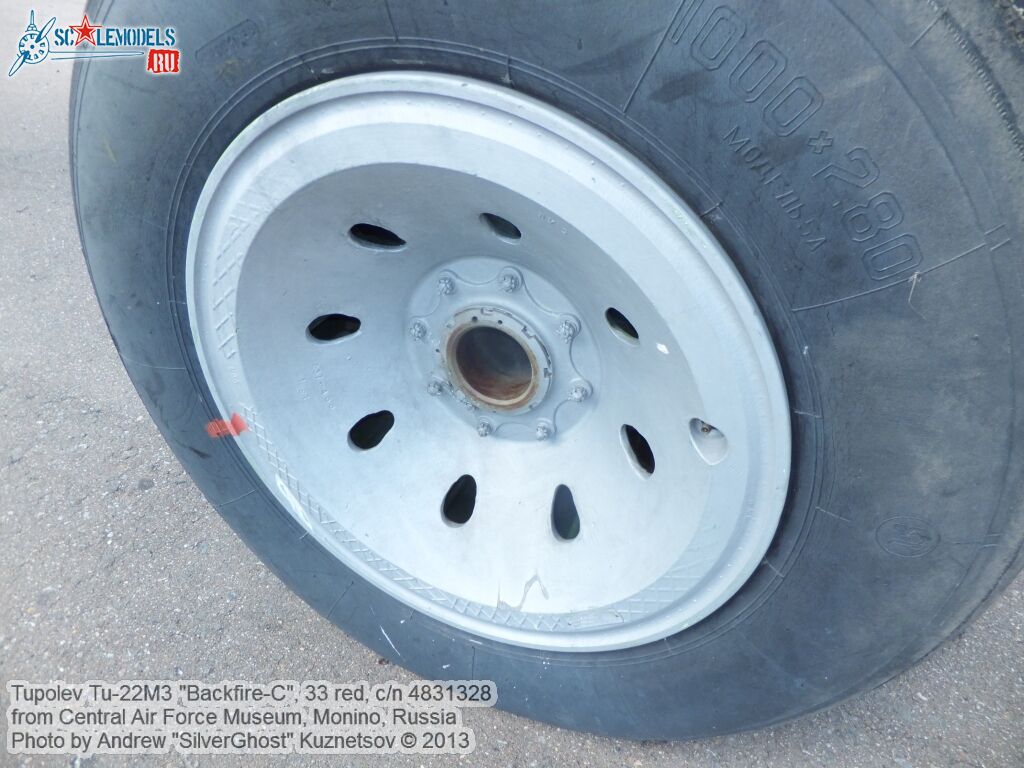 Tu-22M3_Backfire-C_0852.jpg