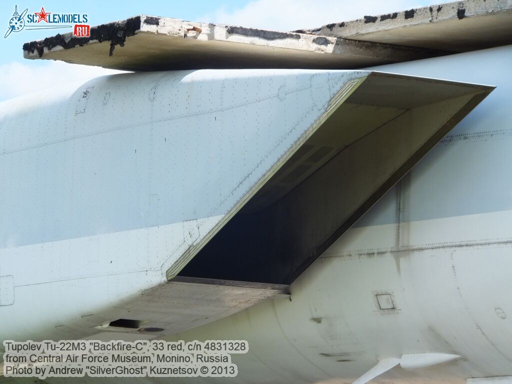 Tu-22M3_Backfire-C_0913.jpg