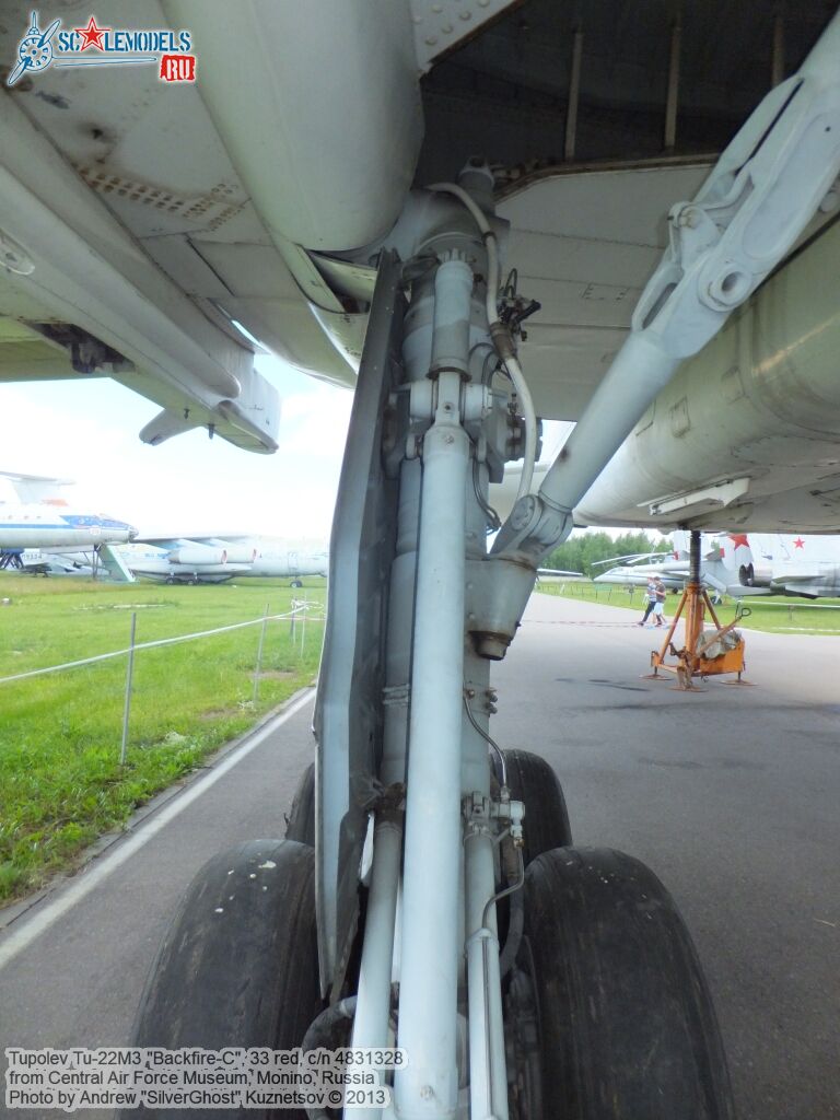 Tu-22M3_Backfire-C_0977.jpg