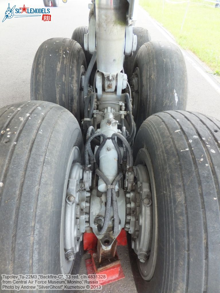 Tu-22M3_Backfire-C_0981.jpg