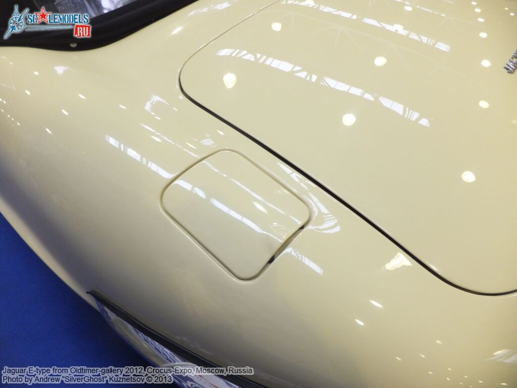 Jaguar_E-type_0007.jpg
