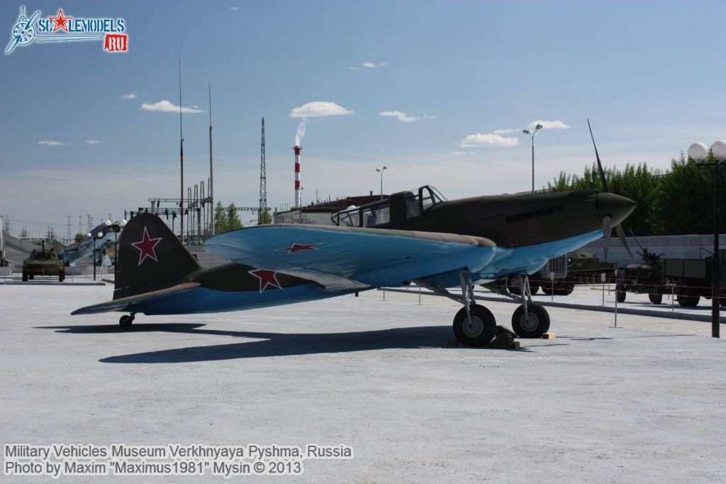 Military_vehicles_museum_Pyshma_0001.jpg