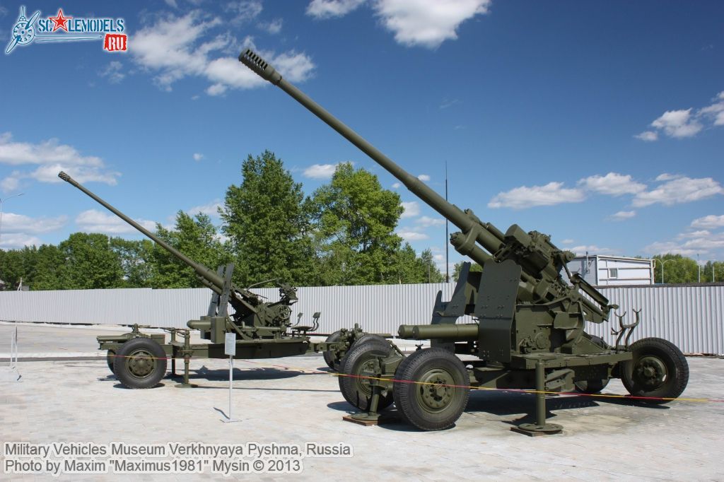 Military_vehicles_museum_Pyshma_0036.jpg