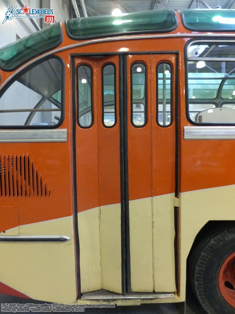 LAZ-695_0025.jpg