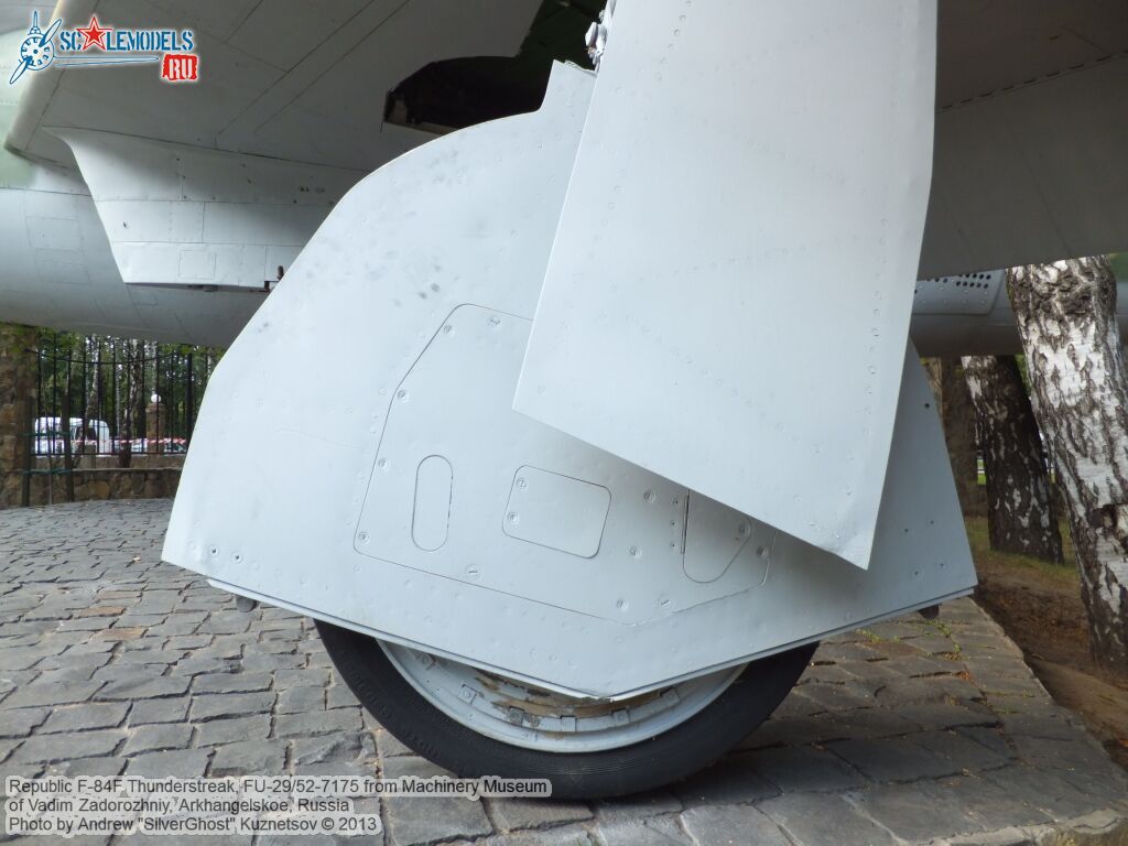 F-84F_Thunderstreak_0312.jpg