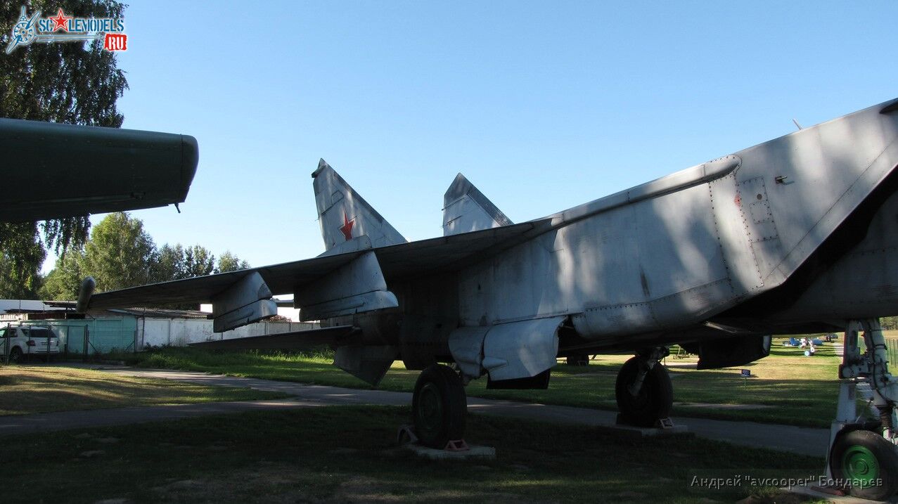 546_MiG-25BM_Borovaya_avcooper.JPG